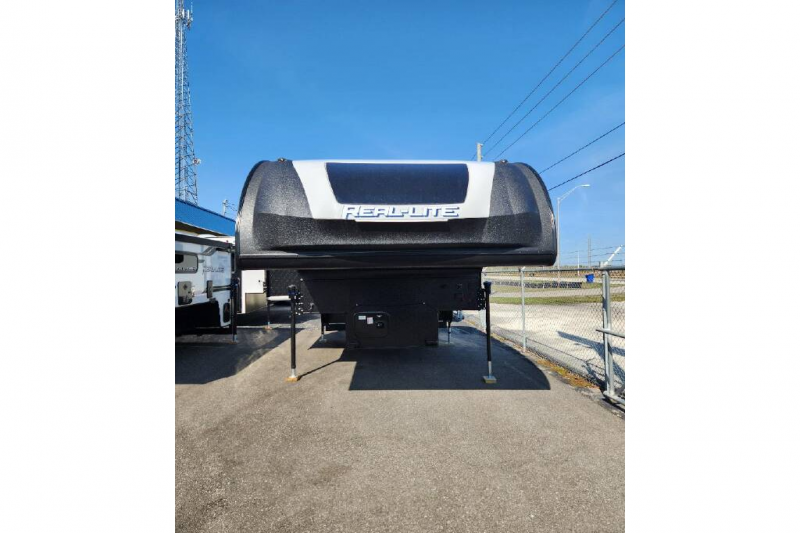 2025 Palomino Real-Lite Truck Campers HS-1912, $ 36,990