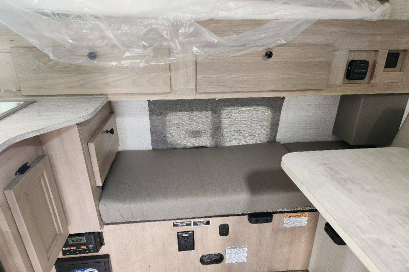 2025 Palomino Real-Lite Truck Camper SS-1608, $ 23,990