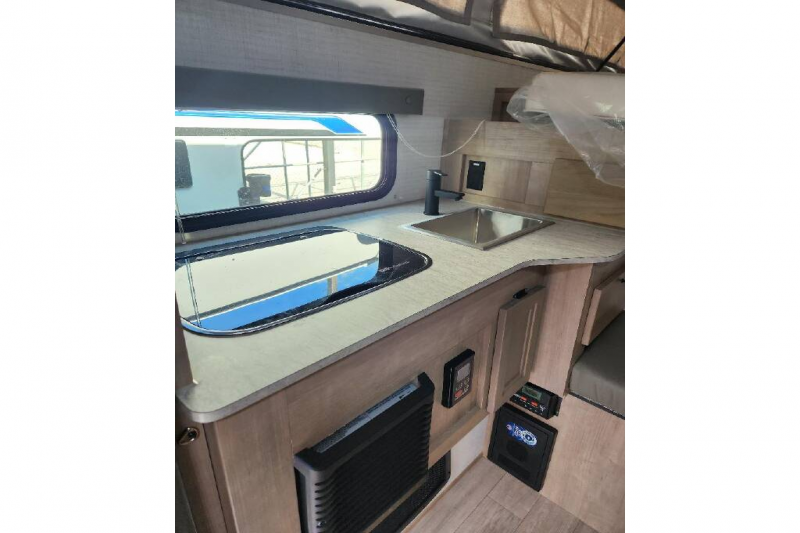 2025 Palomino Real-Lite Truck Camper SS-1608, $ 23,990