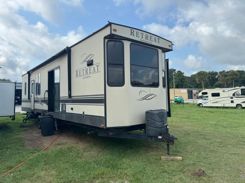 2017 Keystone Retreat Destination, $ 23,900