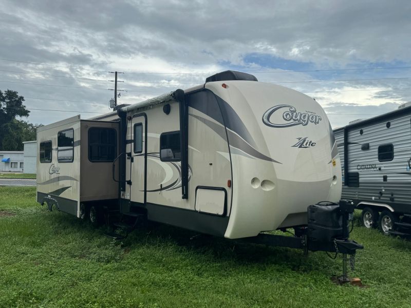 2016 Keystone Cougar Half-Ton, $ 17,900