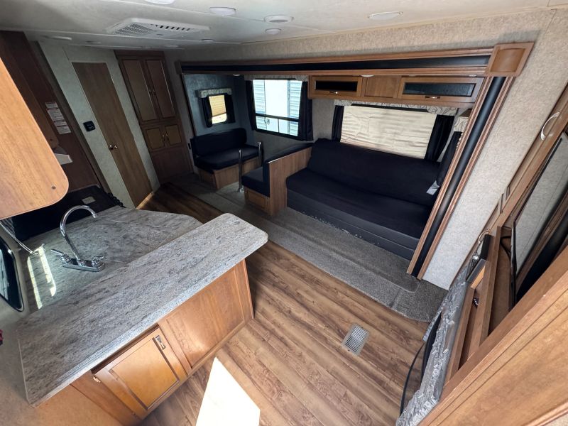 2018 Coachmen Catalina Legacy, $ 13,900