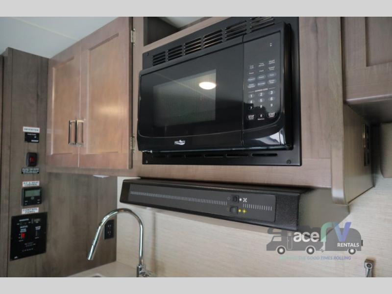 2022 Winnebago Minnie Winnie 25B, $ 0