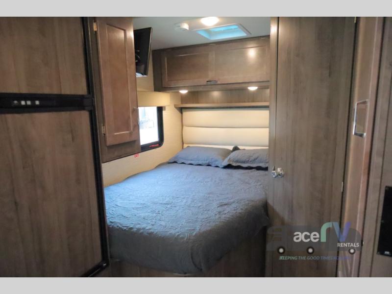 2022 Winnebago Minnie Winnie 25B, $ 0
