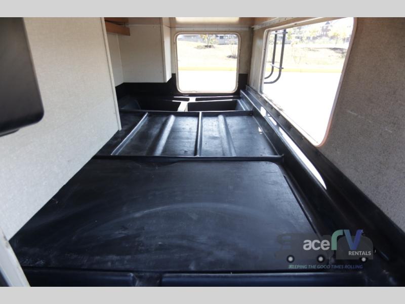 2018 Coachmen Leprechaun 319MB, $ 0