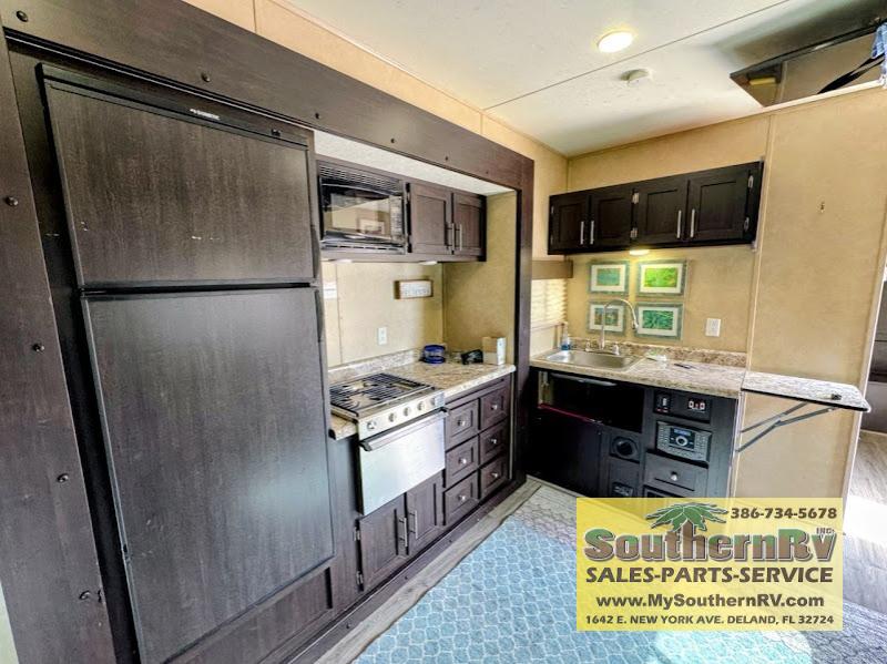 2019 Dynamite Manufacturing Man Cave TH26SS, $ 16,700
