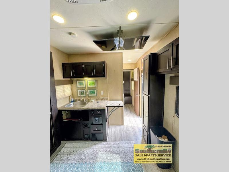 2019 Dynamite Manufacturing Man Cave TH26SS, $ 16,700