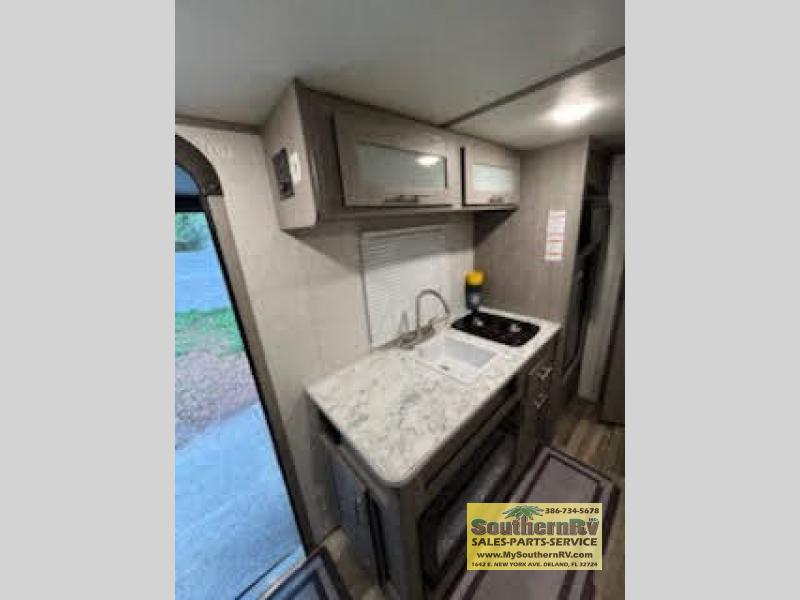 2023 Dutchmen Coleman 17B, $ 9,500