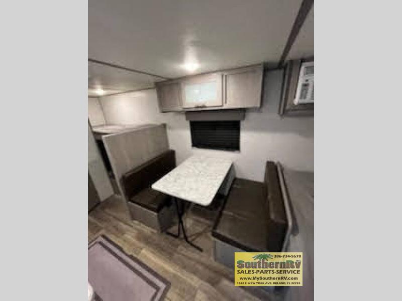 2023 Dutchmen Coleman 17B, $ 9,500