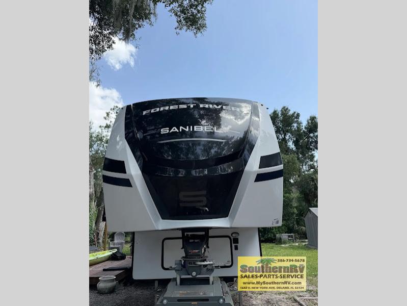 2025 Prime Time Manufacturing Sanibel 3952FBWB, $ 69,999