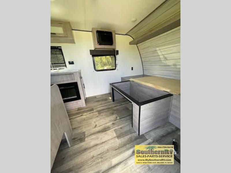 2024 Dutchmen Coleman 17R, $ 9,999