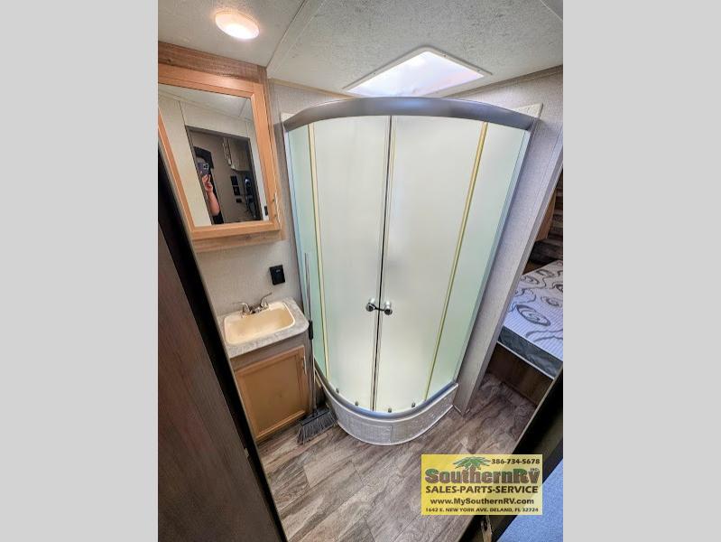 2020 Coachmen Catalina Trail Blazer 26TH, $ 16,999