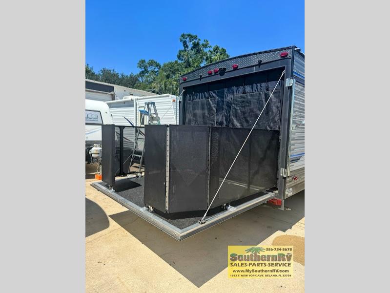 2020 Coachmen Catalina Trail Blazer 26TH, $ 16,999