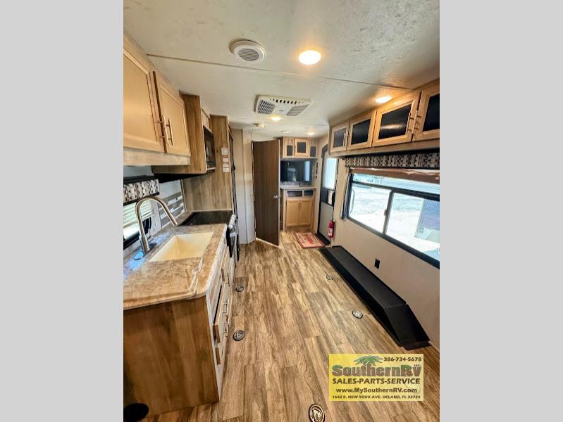 2020 Coachmen Catalina Trail Blazer 26TH, $ 16,999