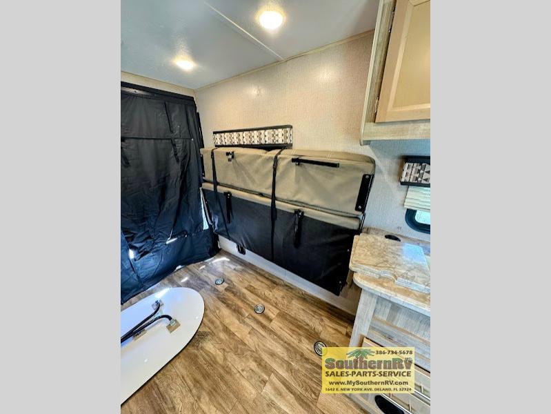 2020 Coachmen Catalina Trail Blazer 26TH, $ 16,999