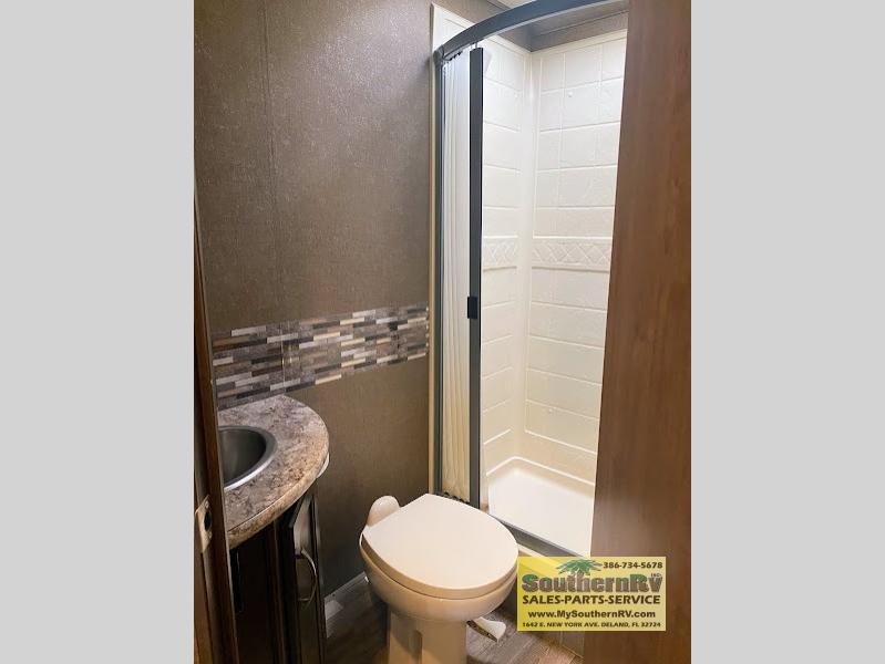 2019 Thor Motor Coach Four Winds 26B, $ 37,999