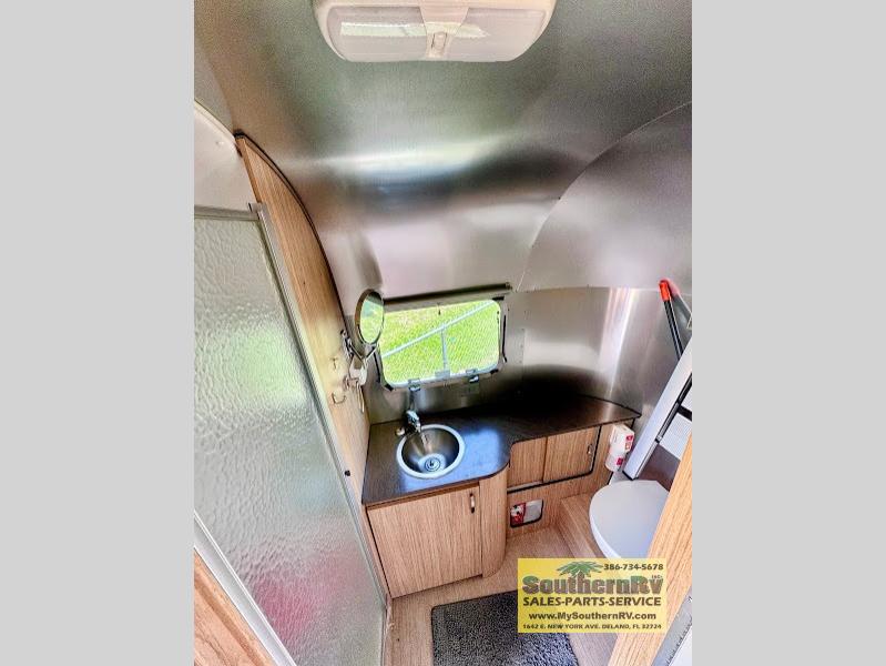 2020 Airstream Flying Cloud 23FB, $ 57,999