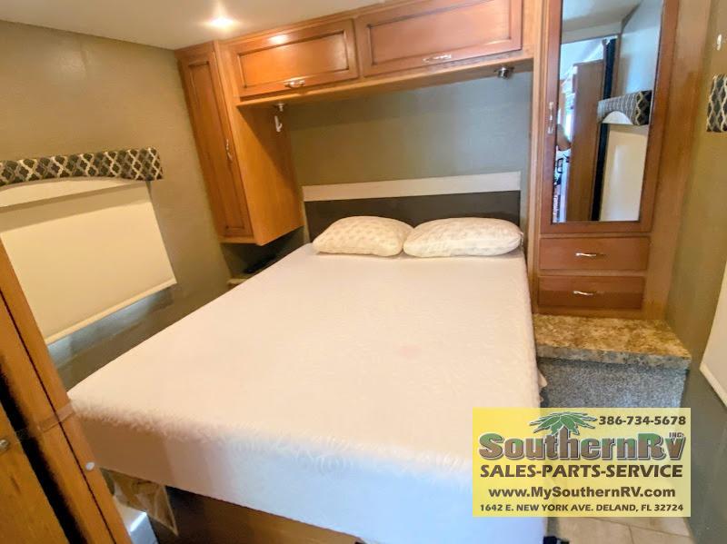 2016 Fleetwood Flair 29T, $ 39,999