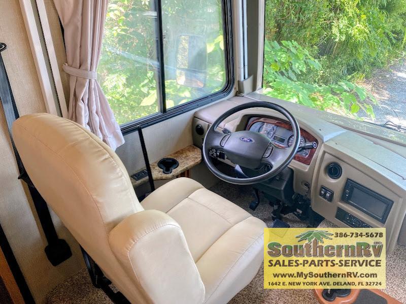 2016 Fleetwood Flair 29T, $ 39,999