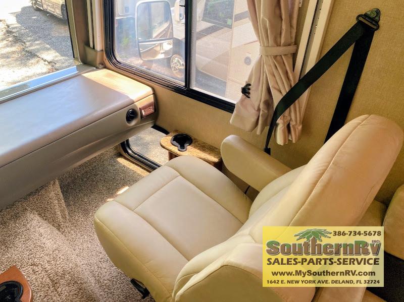 2016 Fleetwood Flair 29T, $ 39,999