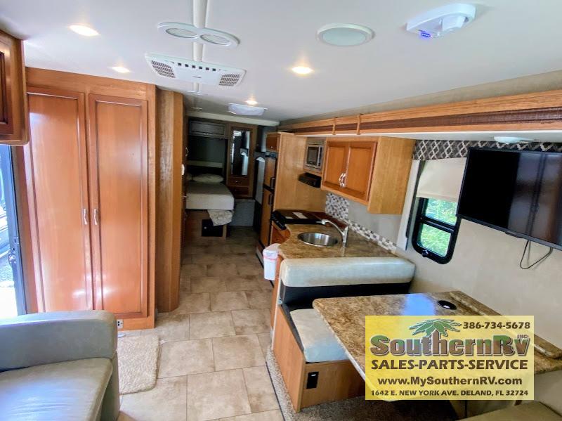 2016 Fleetwood Flair 29T, $ 39,999
