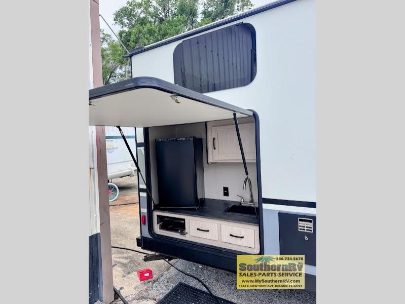 2022 Coachmen Apex Ultra Lite 300BHS, $ 28,999