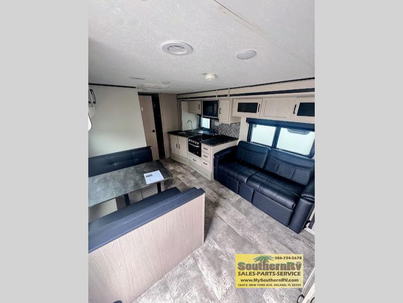 2022 Coachmen Apex Ultra Lite 300BHS, $ 28,999