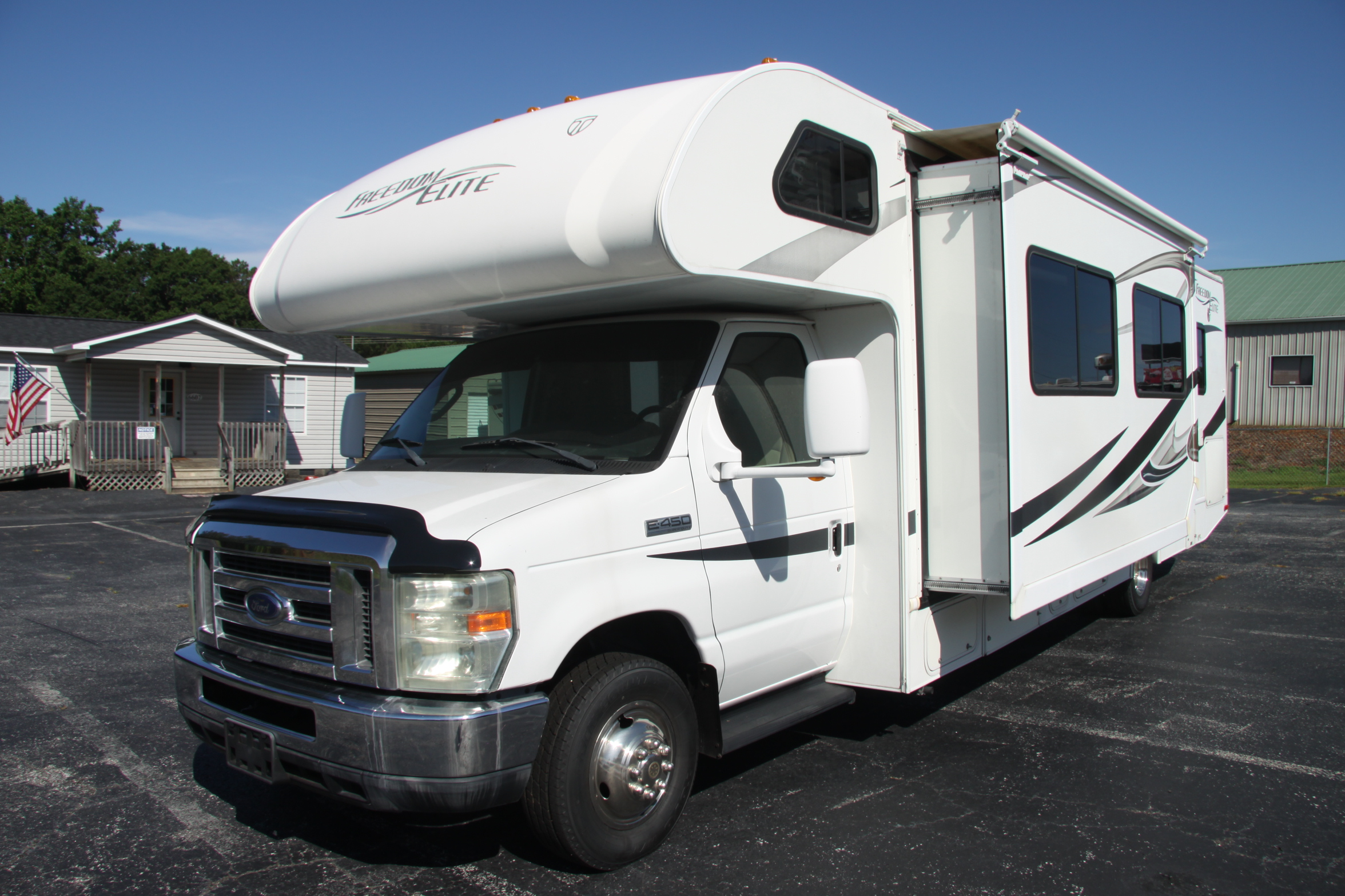 2013 Thor Motor Coach Freedom Elite 31r, $ 29,888
