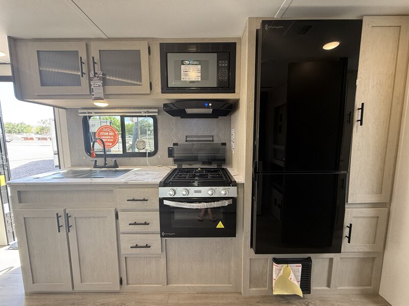 2025 Shasta Shasta 25RB, $ 26,995