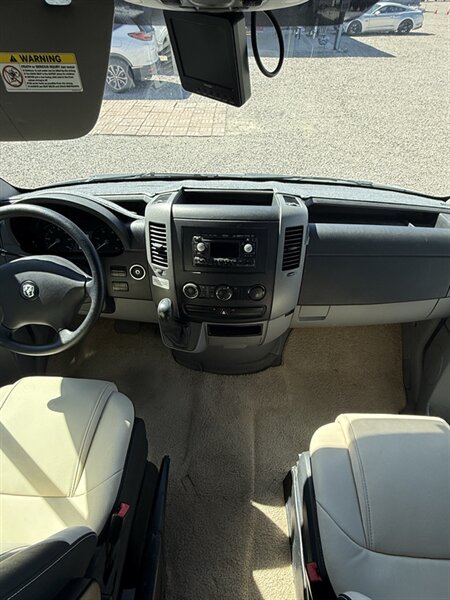 2008 Thor Motor Coach SIESTA 24SB, $ 47,500
