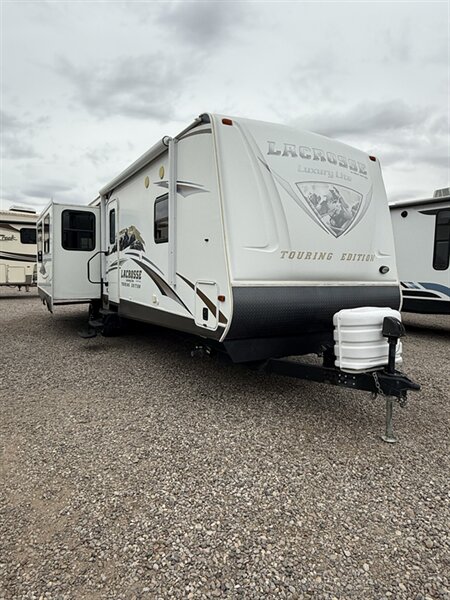 2014 Prime Time Manufacturing LACROSSE 327, $ 15,995