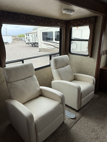 2014 Prime Time Manufacturing LACROSSE 327, $ 15,995