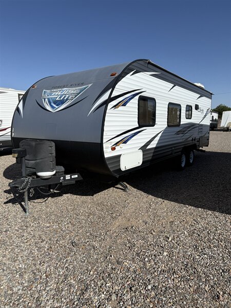 2017 Forest River Salem Cruise Lite 241QBXL, $ 11,750