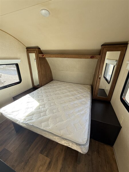 2017 Forest River Salem Cruise Lite 241QBXL, $ 11,750