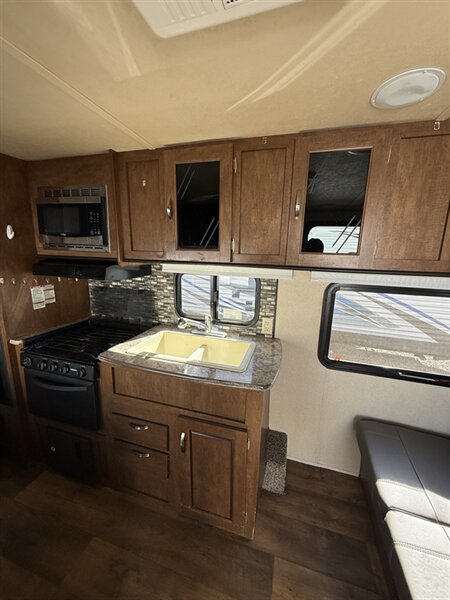 2017 Forest River Salem Cruise Lite 241QBXL, $ 11,750
