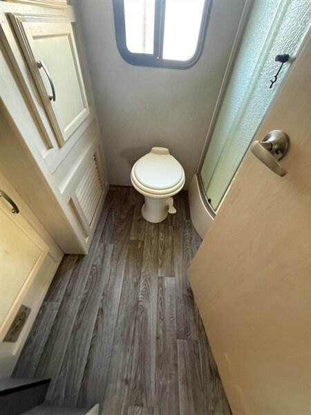 2019 Winnebago Minnie Plus 27RBDS, $ 19,750