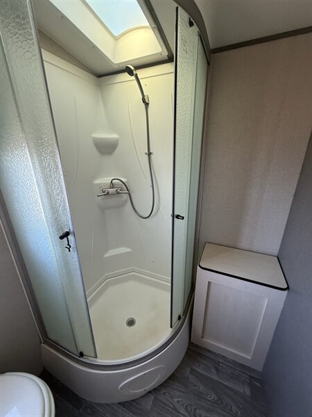 2019 Winnebago Minnie Plus 27RBDS, $ 19,750