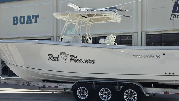 2016 Sailfish Boats 320 CC, $ 129,900.00