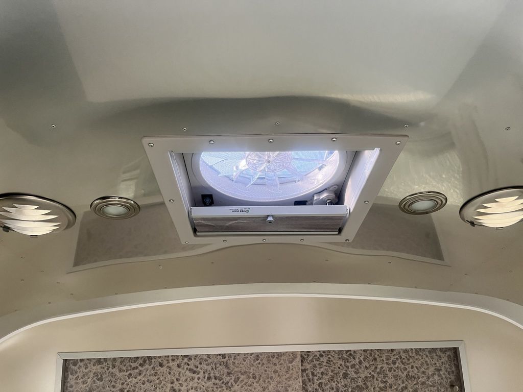 2019 Airstream International Serenity, $ 56,900