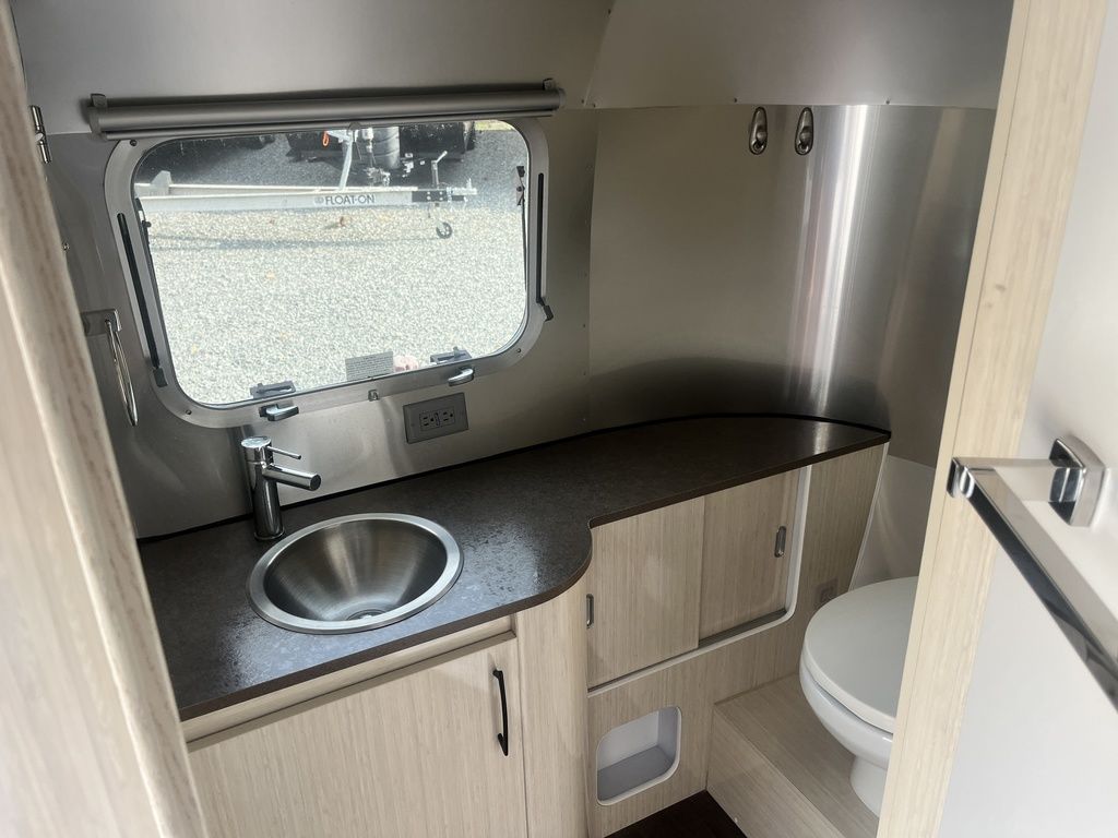 2019 Airstream International Serenity, $ 56,900