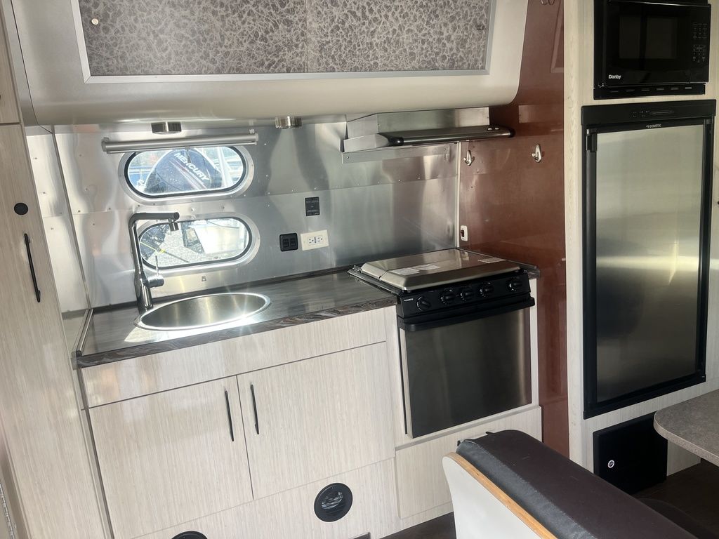 2019 Airstream International Serenity, $ 56,900