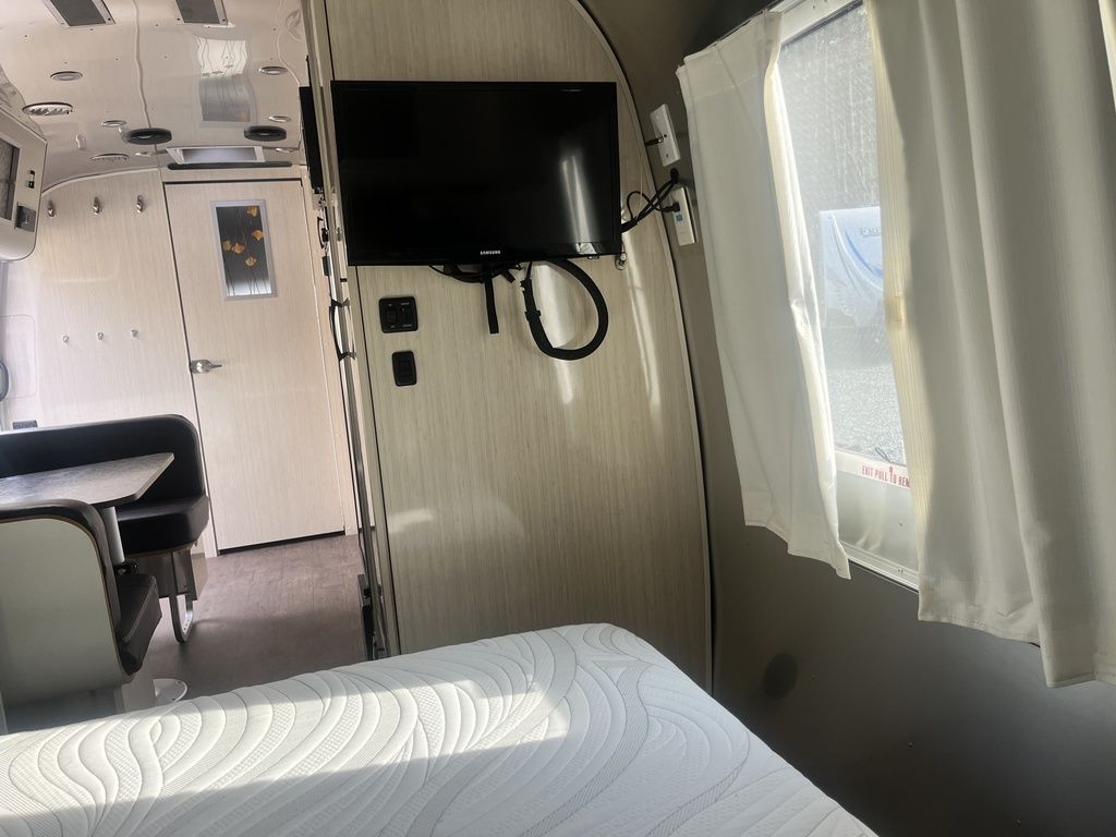 2019 Airstream International Serenity, $ 56,900