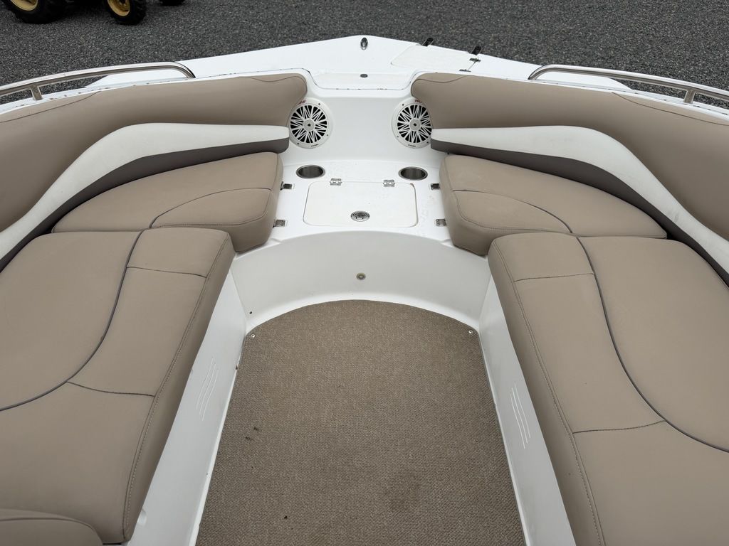 2016 Hurricane SS202, $ 16,900.00