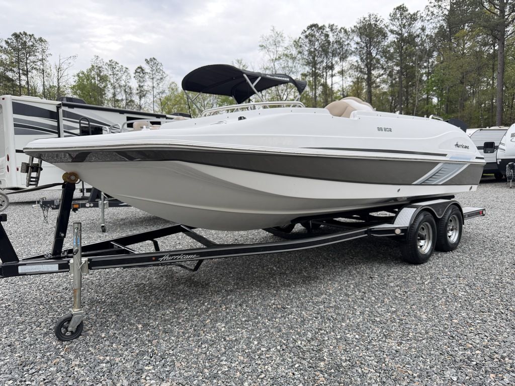 2016 Hurricane SS202, $ 16,900.00