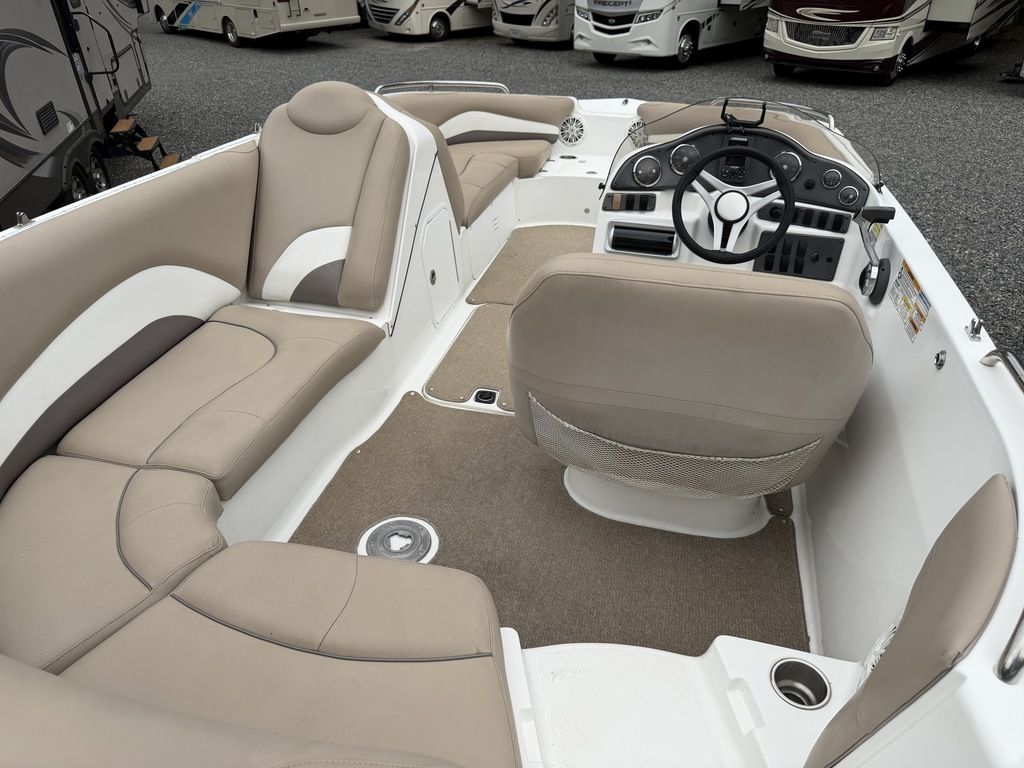 2016 Hurricane SS202, $ 16,900.00