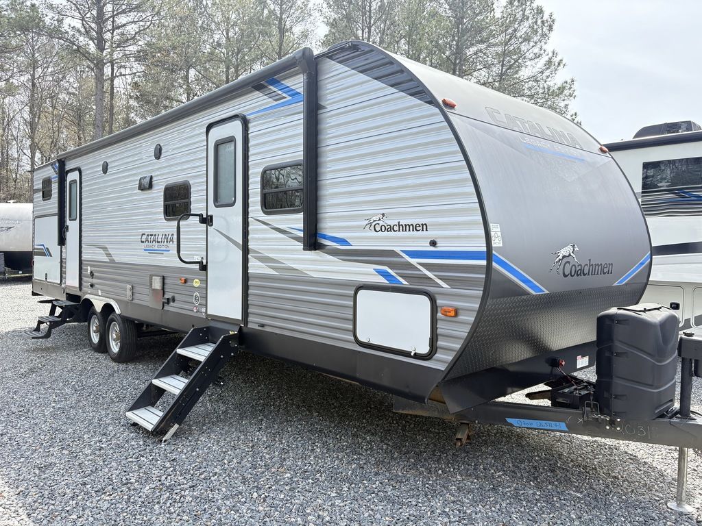 2022 Coachmen Catalina Legacy Series M-323 BHDSCK, $ 23,900