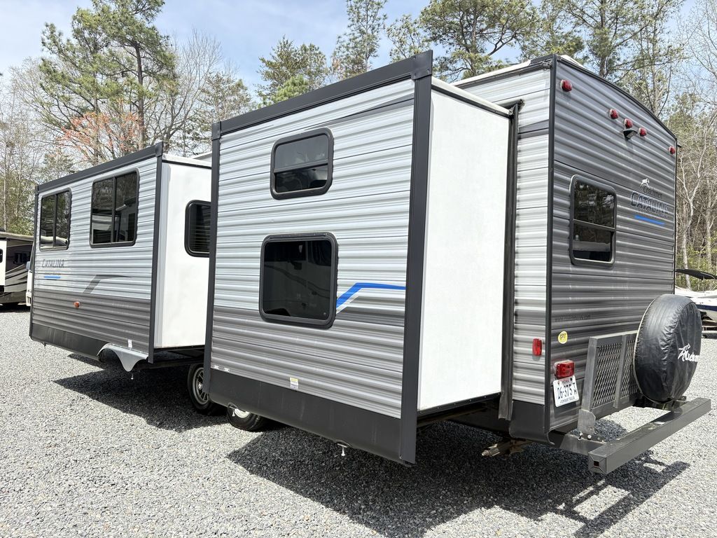 2022 Coachmen Catalina Legacy Series M-323 BHDSCK, $ 23,900