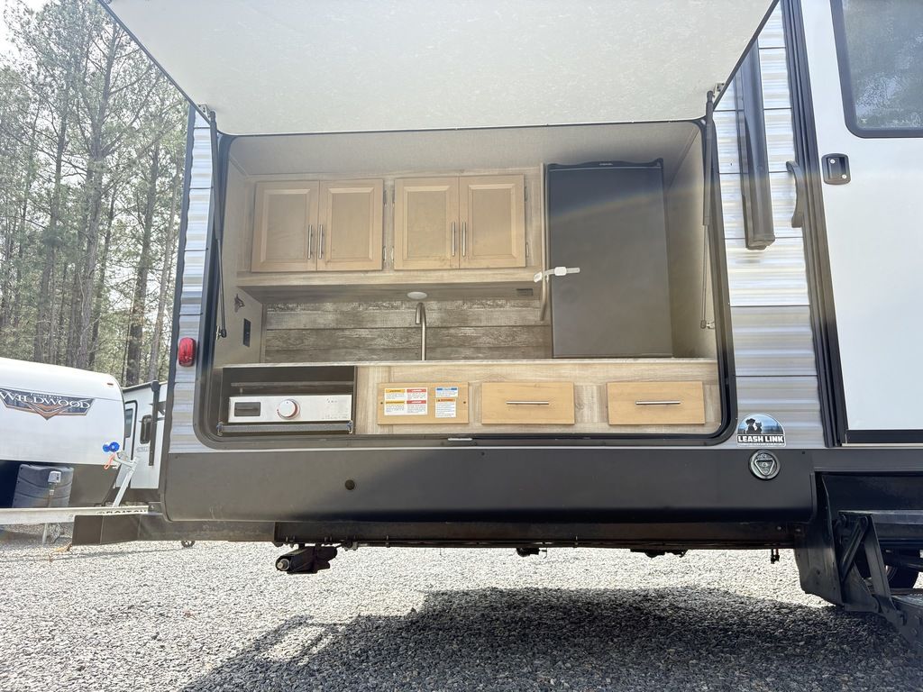 2022 Coachmen Catalina Legacy Series M-323 BHDSCK, $ 23,900