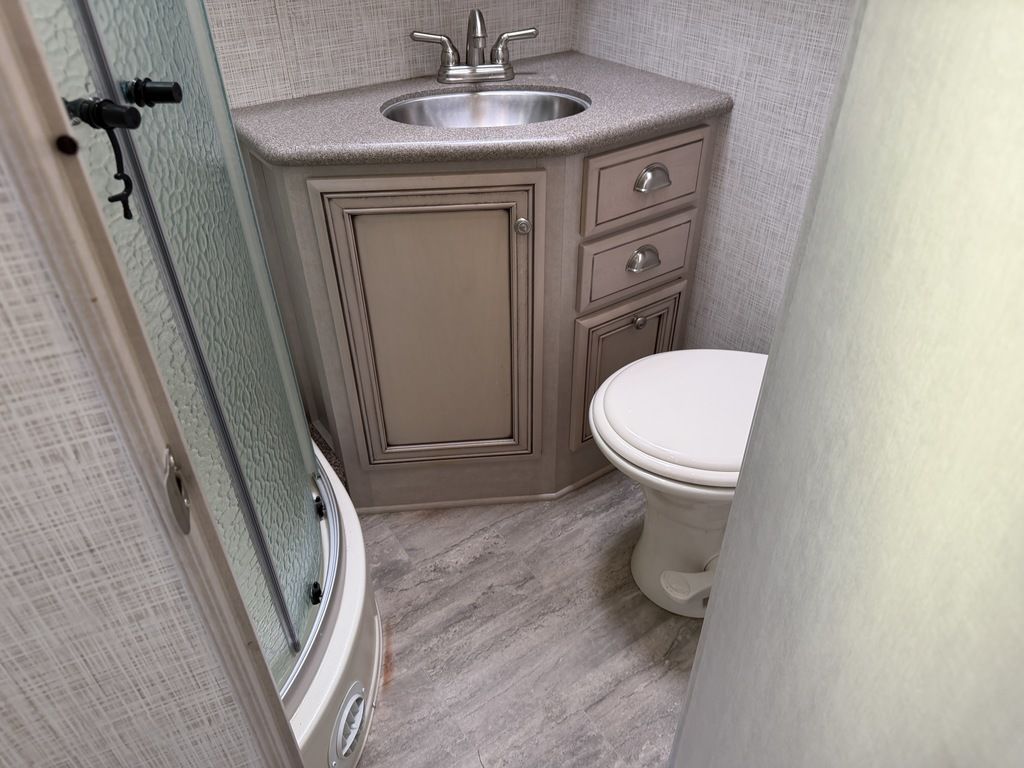 2020 Newmar Bay Star Sport 3008, $ 74,900