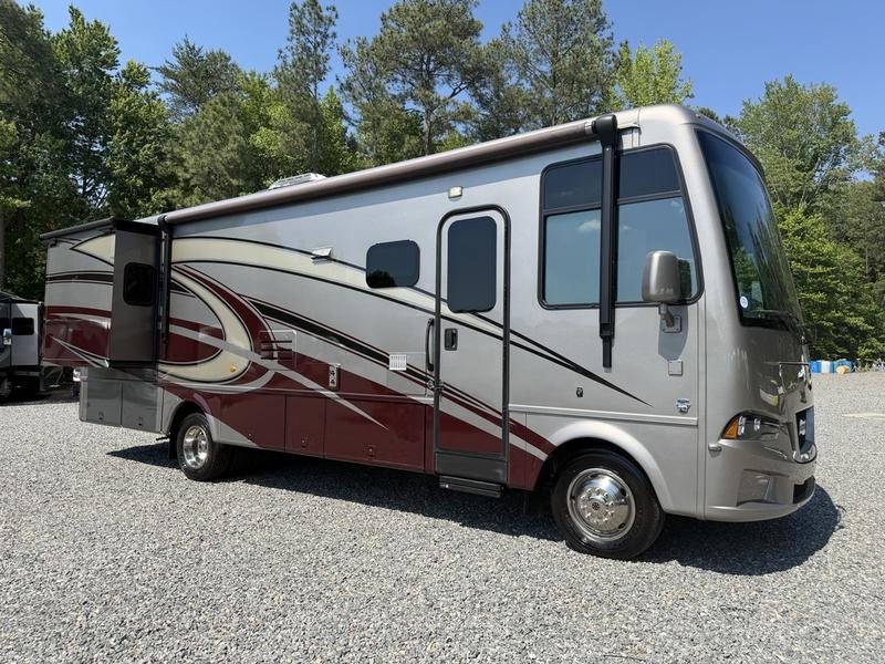 2020 Newmar Bay Star Sport 3008, $ 74,900